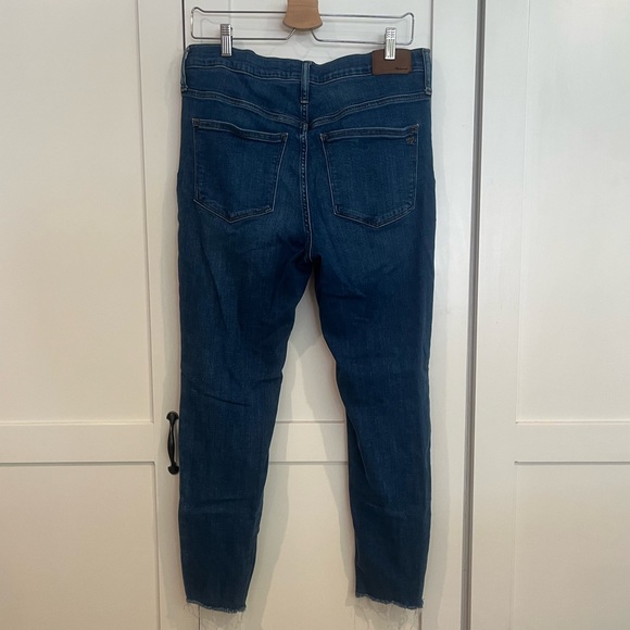 COPY - Madewell 9" Mid-Rise Skinny Jeans Button-Front Edition - Picture 6 of 9